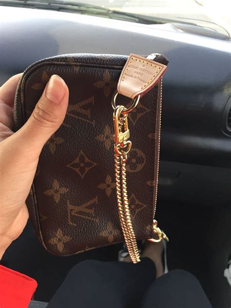 mini pochete louis vuitton|louis vuitton mini pouch.